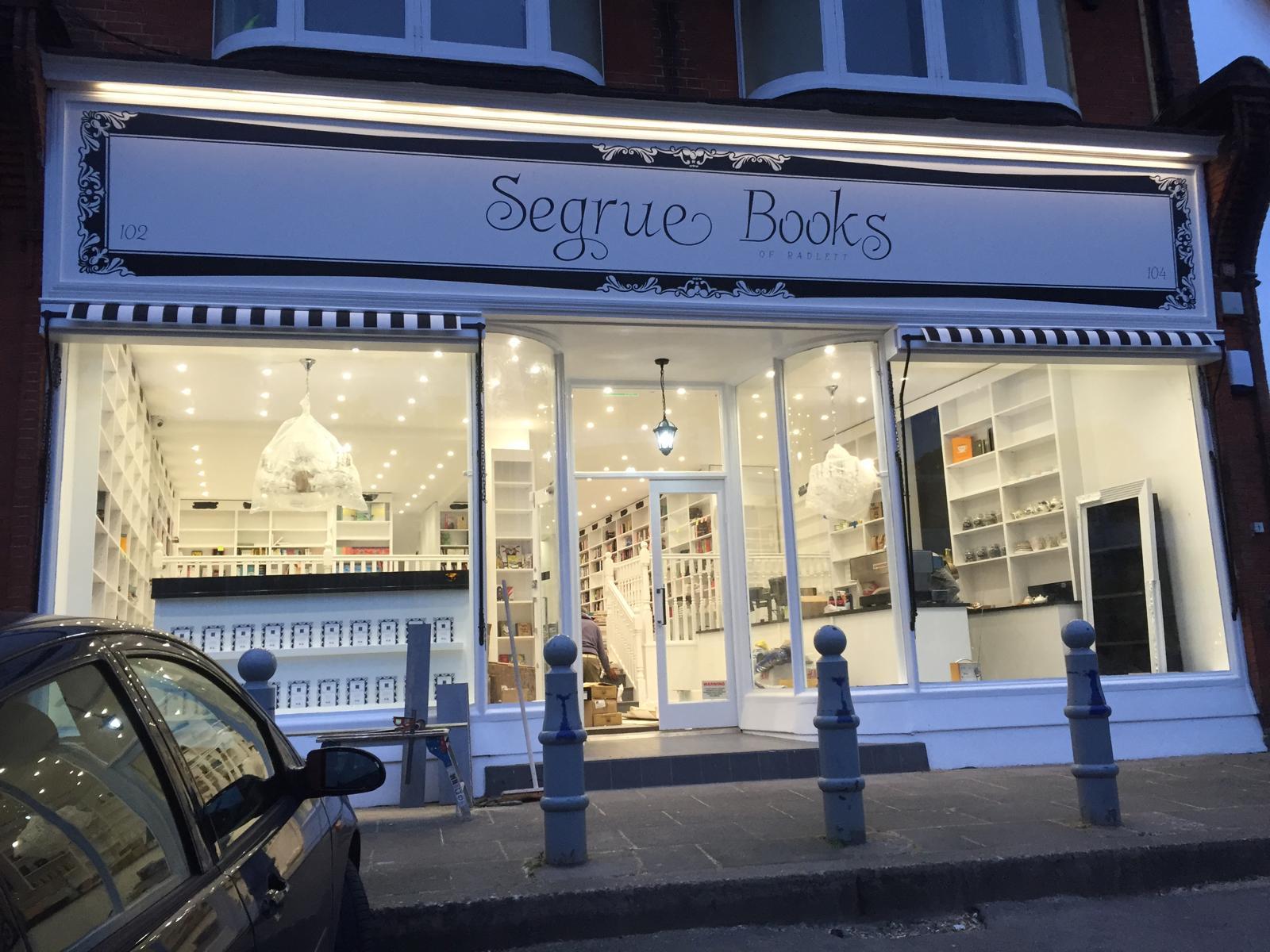 Segrue Books Fit-Out - Photo 2