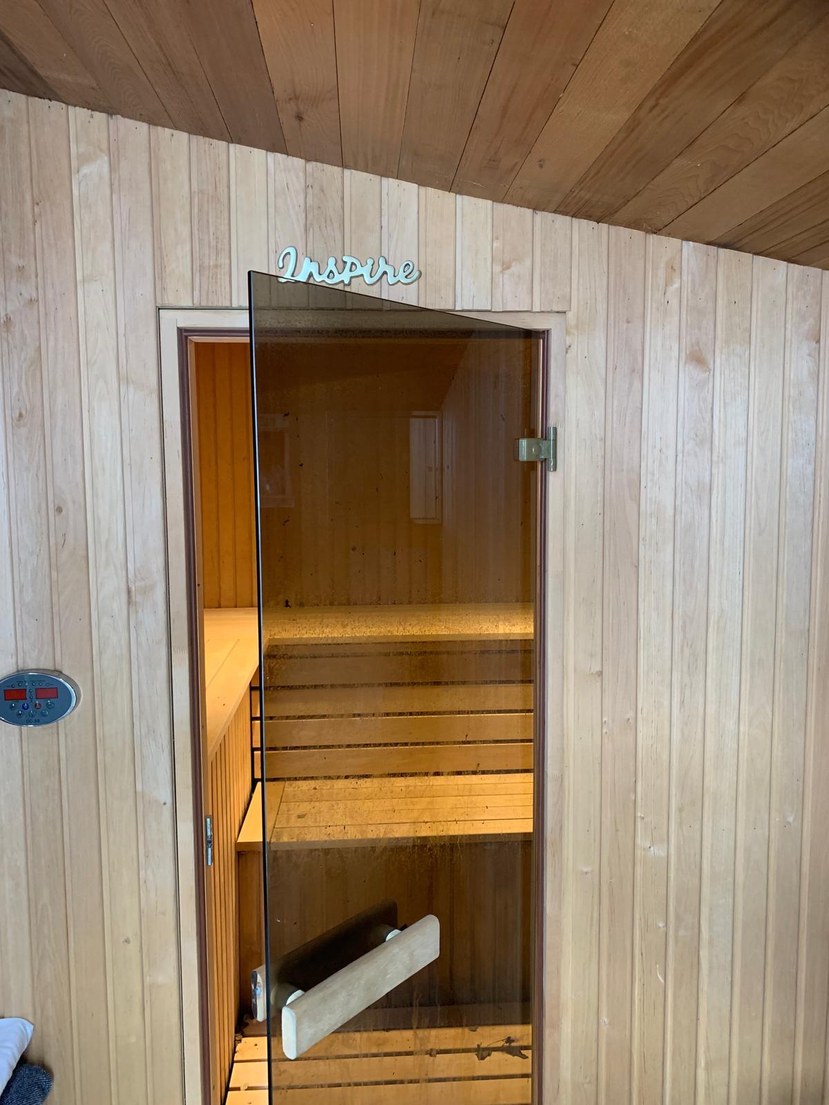 Pools & Saunas - Photo 2